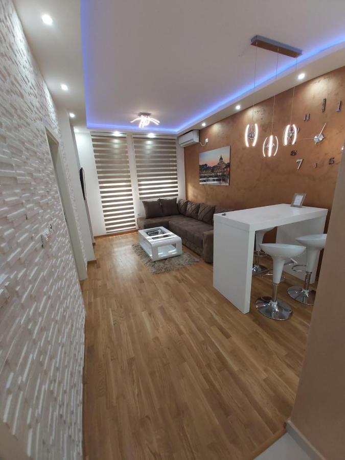 Apartman Elegance Free Garage Нови-Сад Экстерьер фото