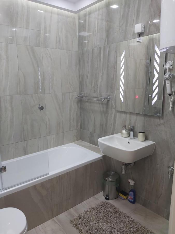 Apartman Elegance Free Garage Нови-Сад Экстерьер фото